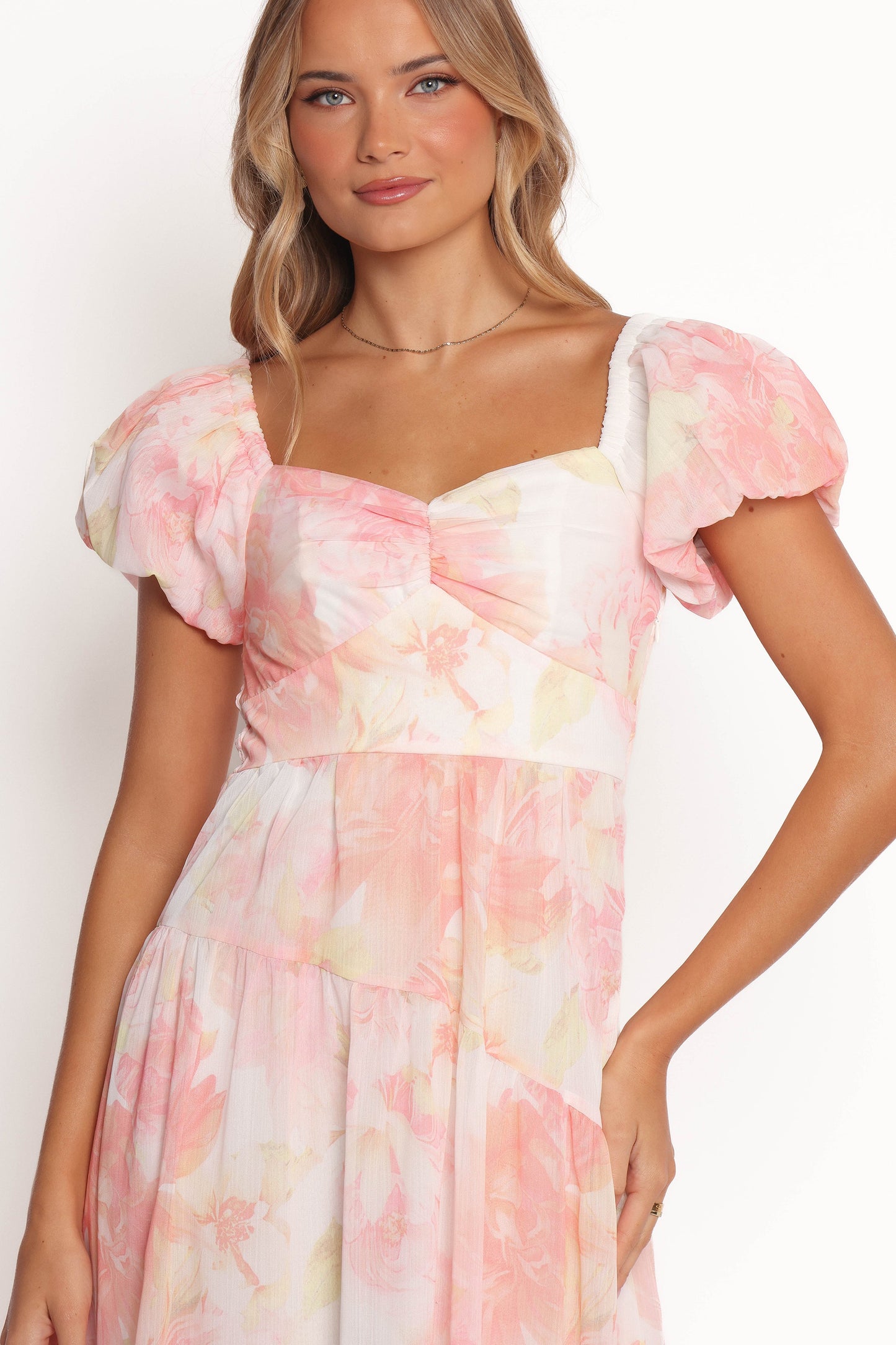 Lumis Midi Dress - Peach Floral