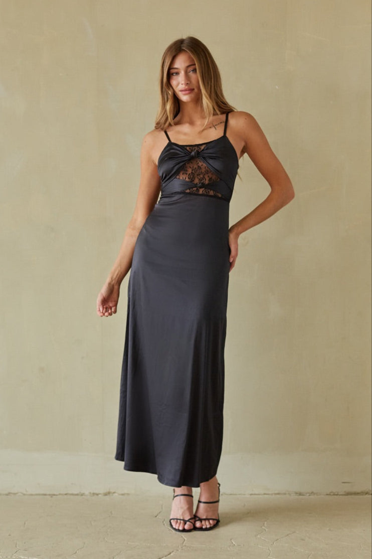 Selma Twist Lace Maxi Dress
